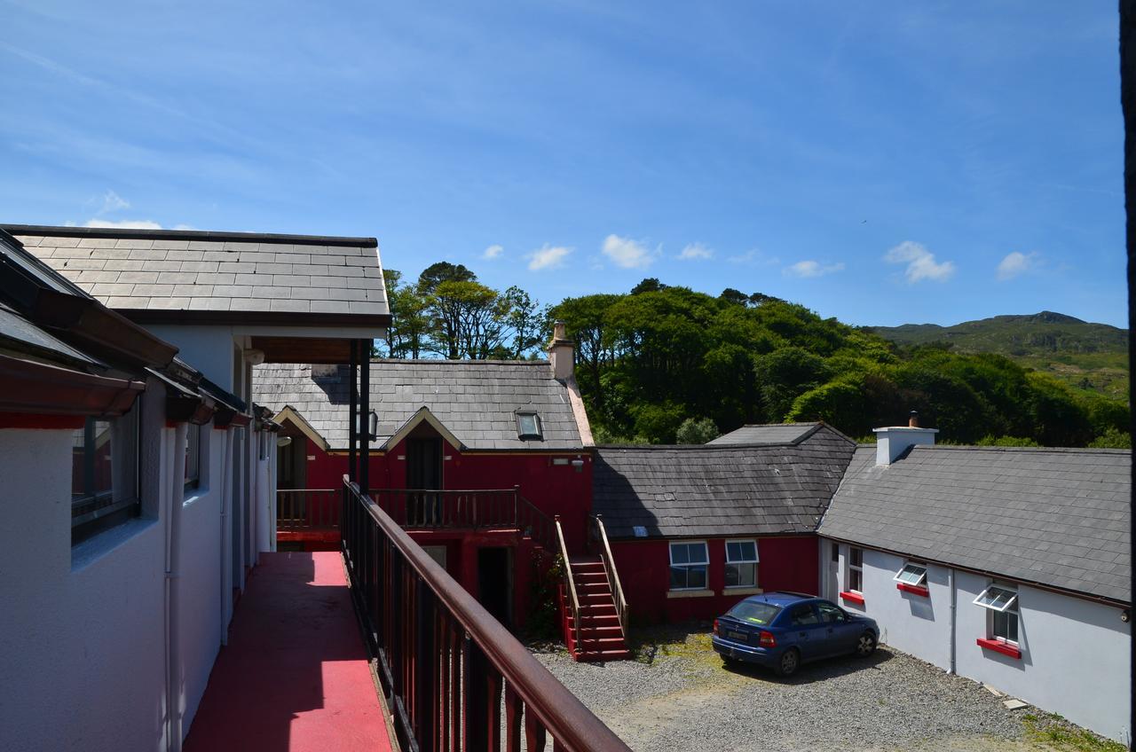 The Connemara Hostel - Sleepzone Leenaun Exteriör bild